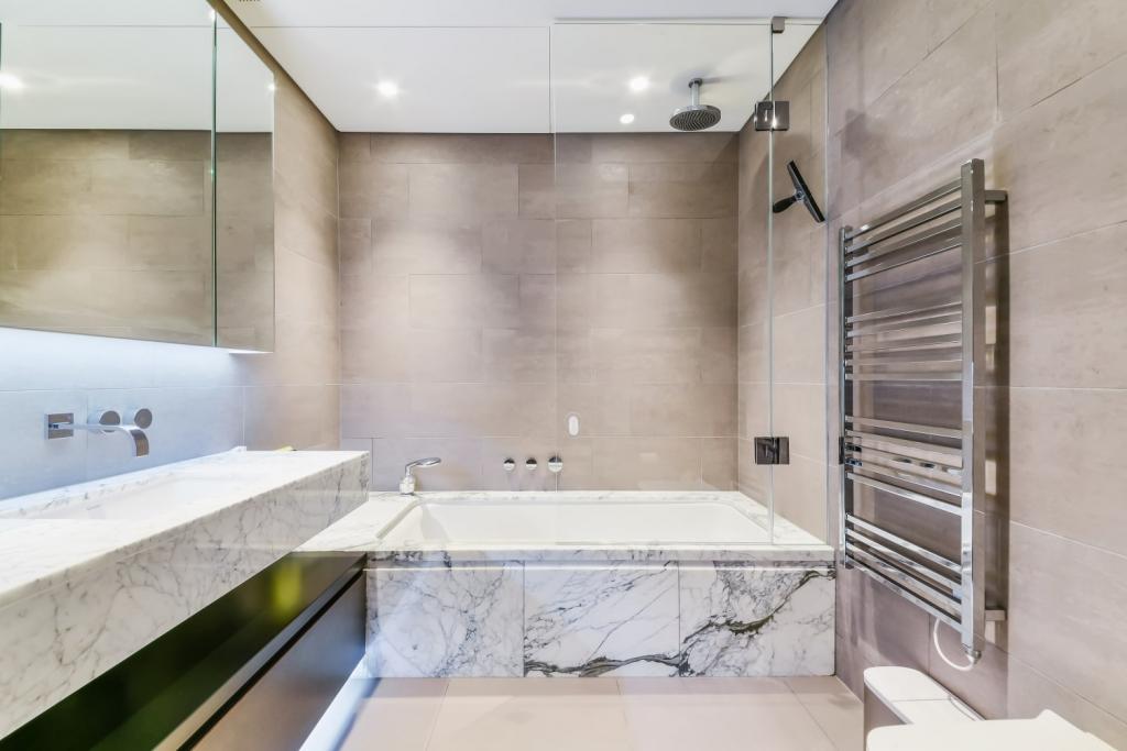 Worship Street, Shoreditch – 1 Bedroom Apartment for Sale – £800,000 – London EC2A