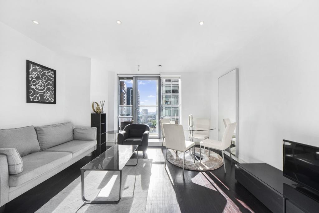 Pan Peninsula Square, Canary Wharf, London, E14