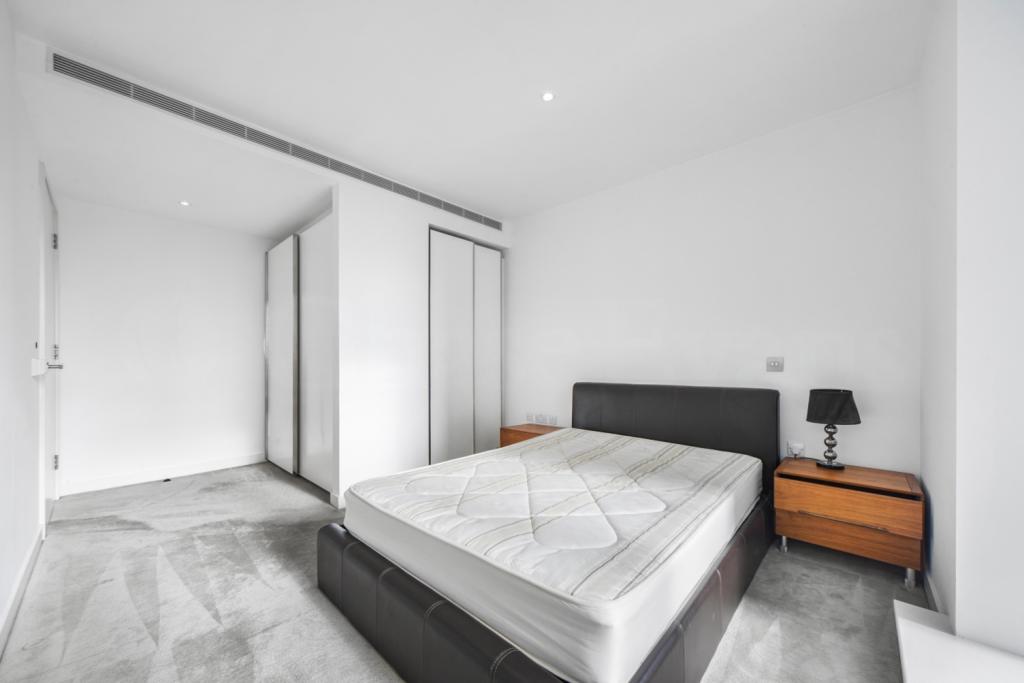 Pan Peninsula Square, Canary Wharf, London, E14