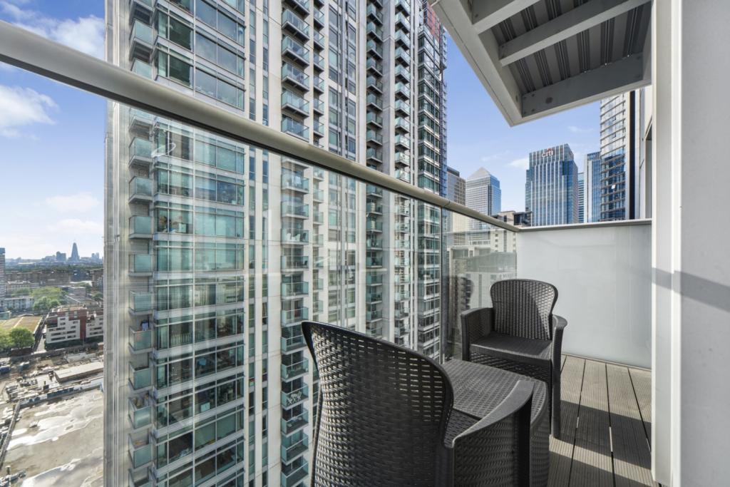 Pan Peninsula Square, Canary Wharf, London, E14