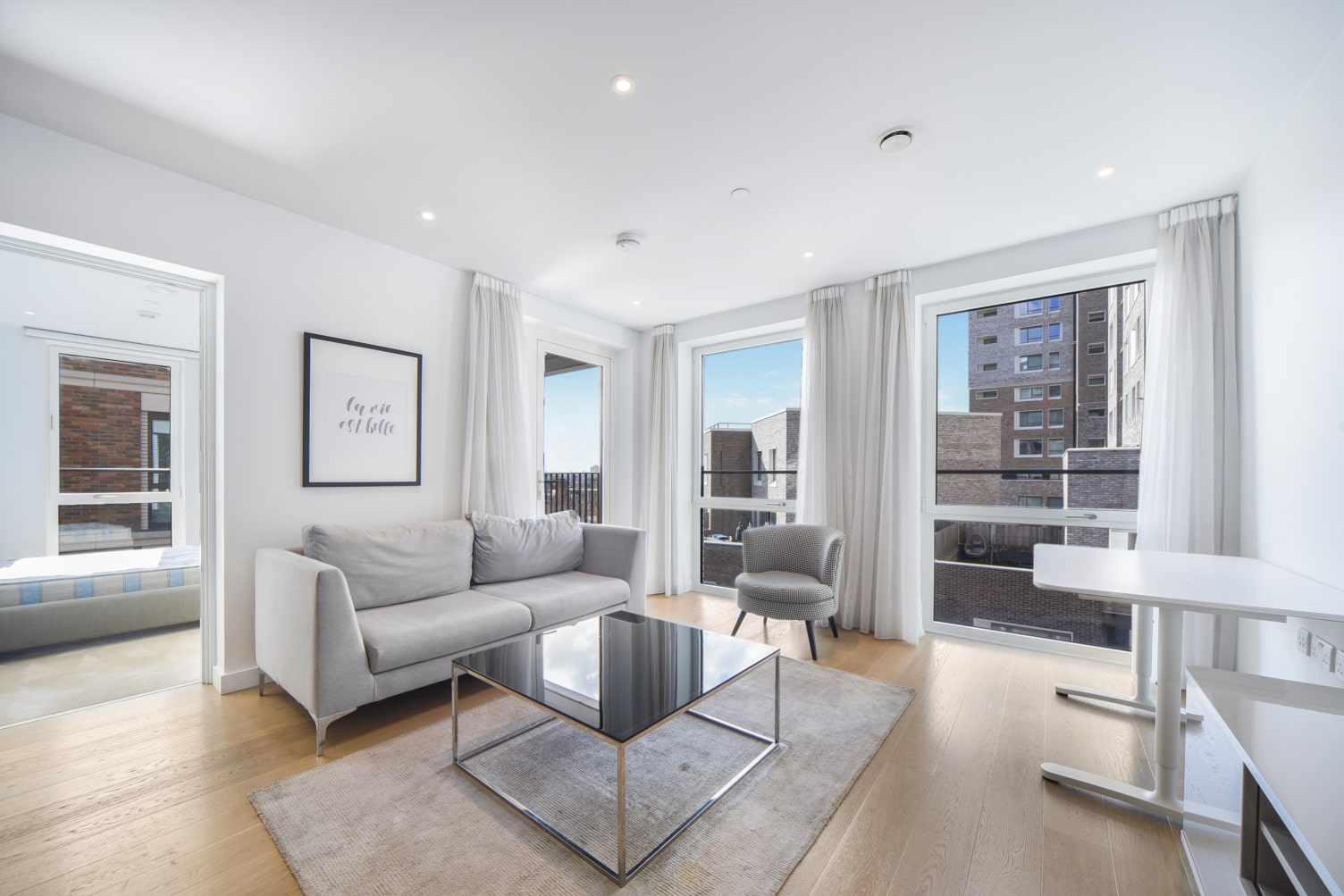 2 Bedroom Apartment for Sale –Baldwin Point,Elephant Park, SE17–£725,000(Guide Price)