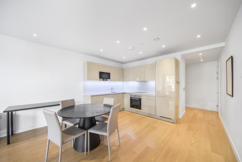 2 Bedroom Apartment for Sale –Baldwin Point,Elephant Park, SE17–£725,000(Guide Price)
