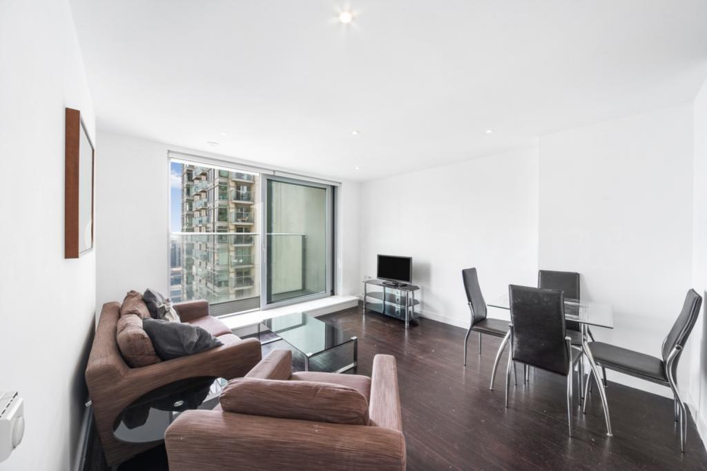 1 Bedroom Apartment for Sale – Pan Peninsula, Canary Wharf, E14 – £385,000