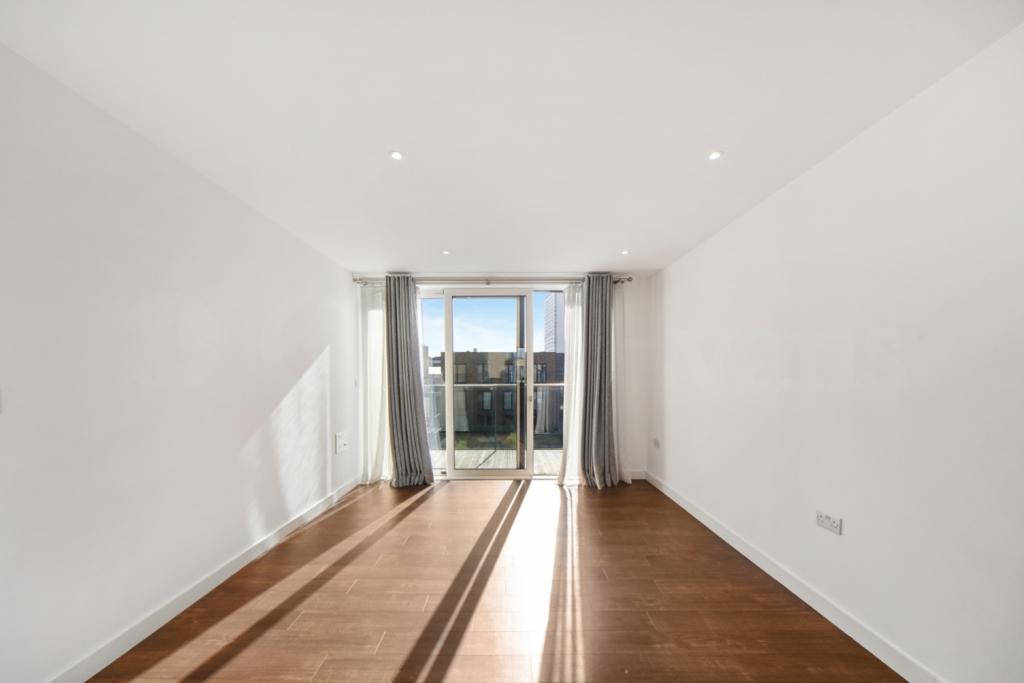 2 Bedroom Apartment for Sale – Marine Wharf, Surrey Quays, SE16 – £550,000