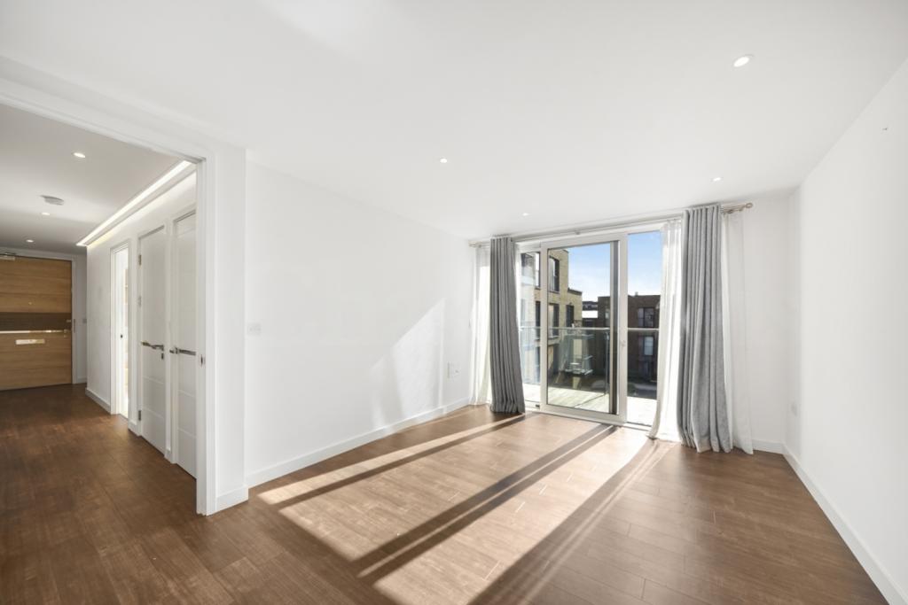 2 Bedroom Apartment for Sale – Marine Wharf, Surrey Quays, SE16 – £550,000