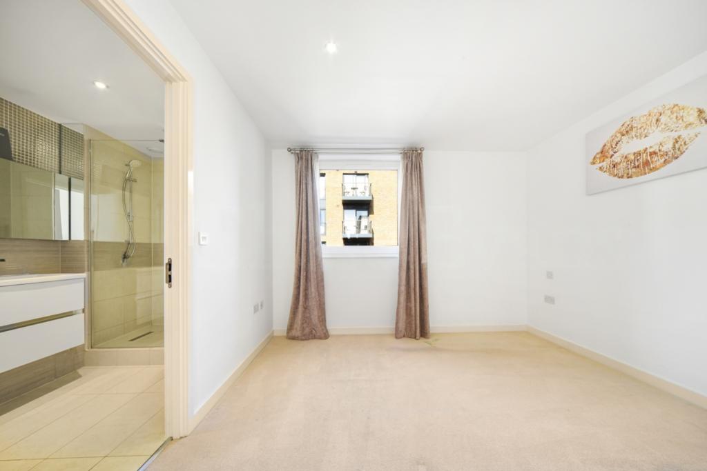 2 Bedroom Apartment for Sale – Marine Wharf, Surrey Quays, SE16 – £550,000