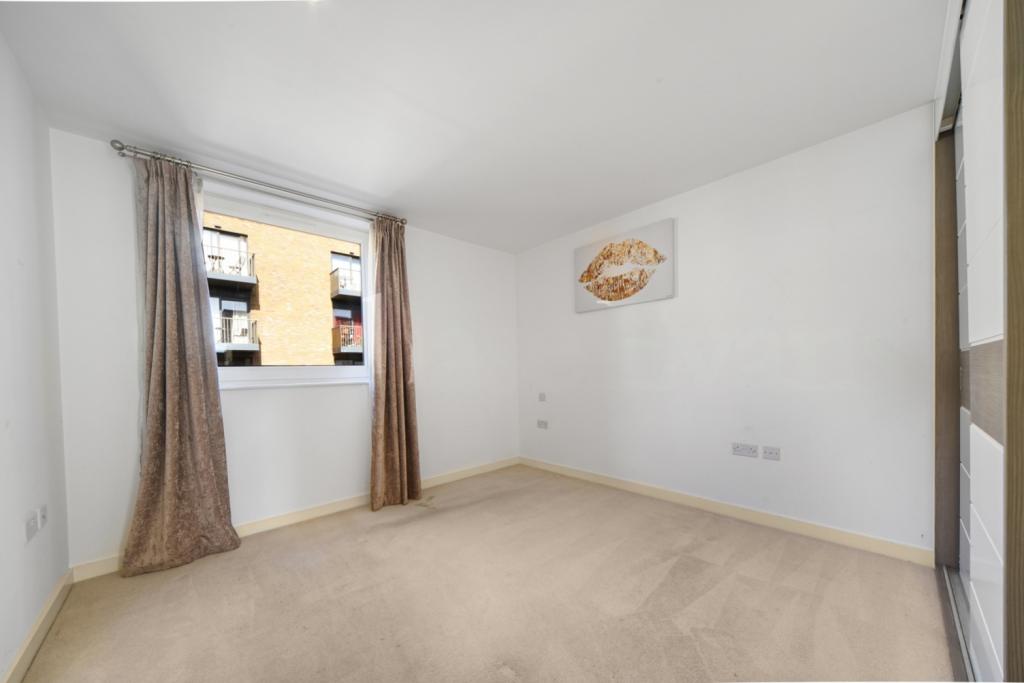 2 Bedroom Apartment for Sale – Marine Wharf, Surrey Quays, SE16 – £550,000