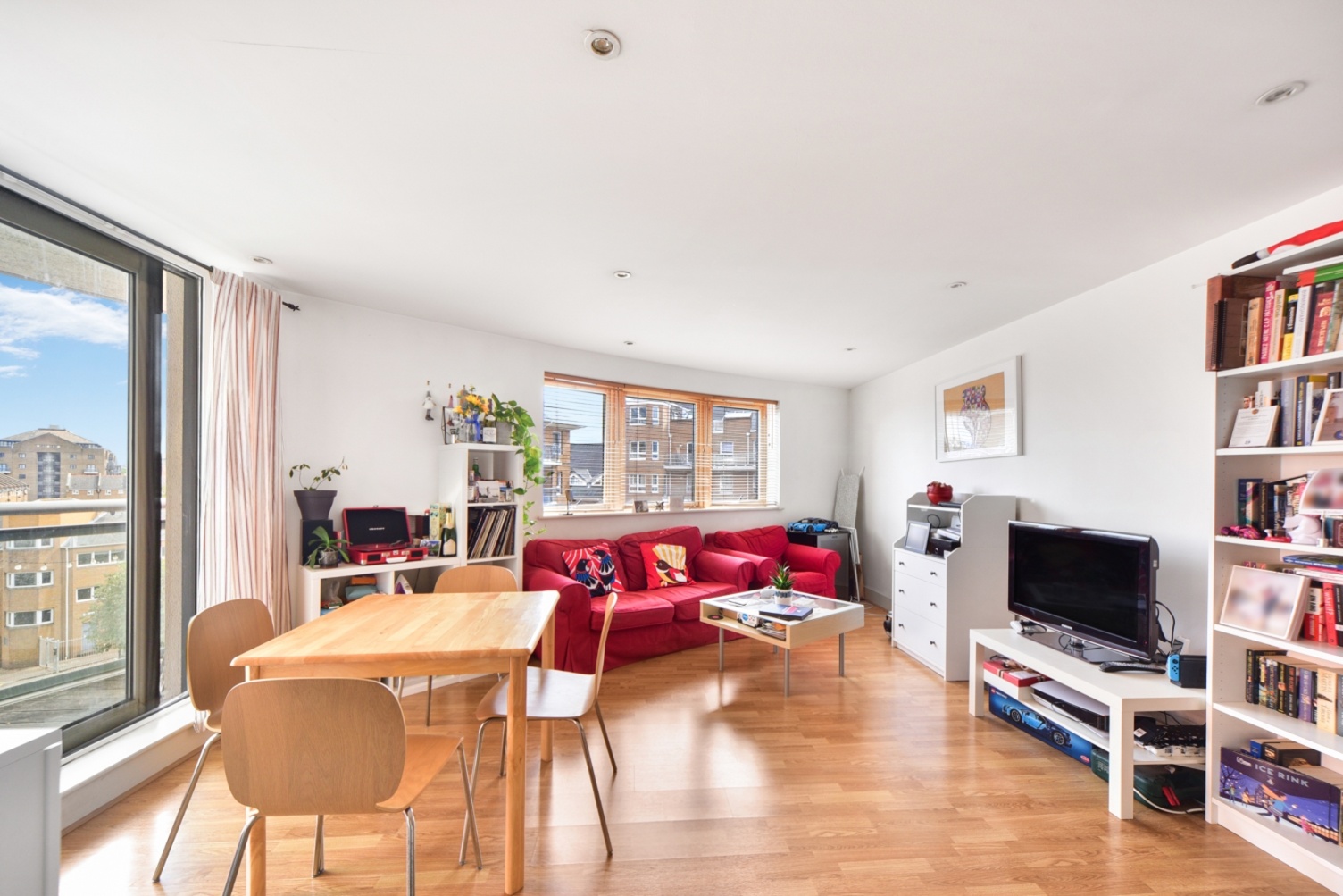 1 Bedroom Apartment for Sale – Crews Street, Docklands, E14 – £360,000