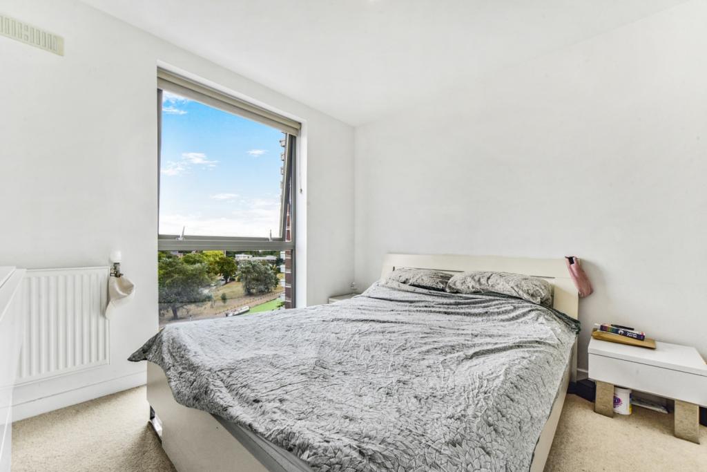 2 Bedroom Apartment for Sale –Bootmakers Court, Ben Jonson Road,Stepney Green, London