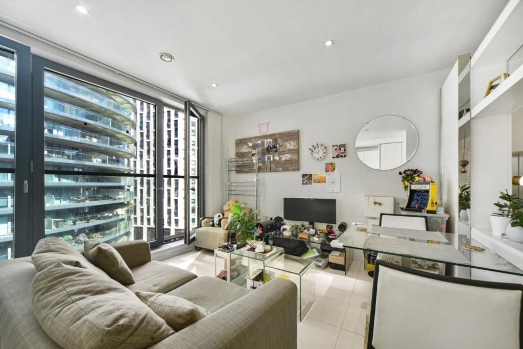 Studio Apartment for Sale – Baltimore Wharf, Canary Wharf, London, E14 – £300,000