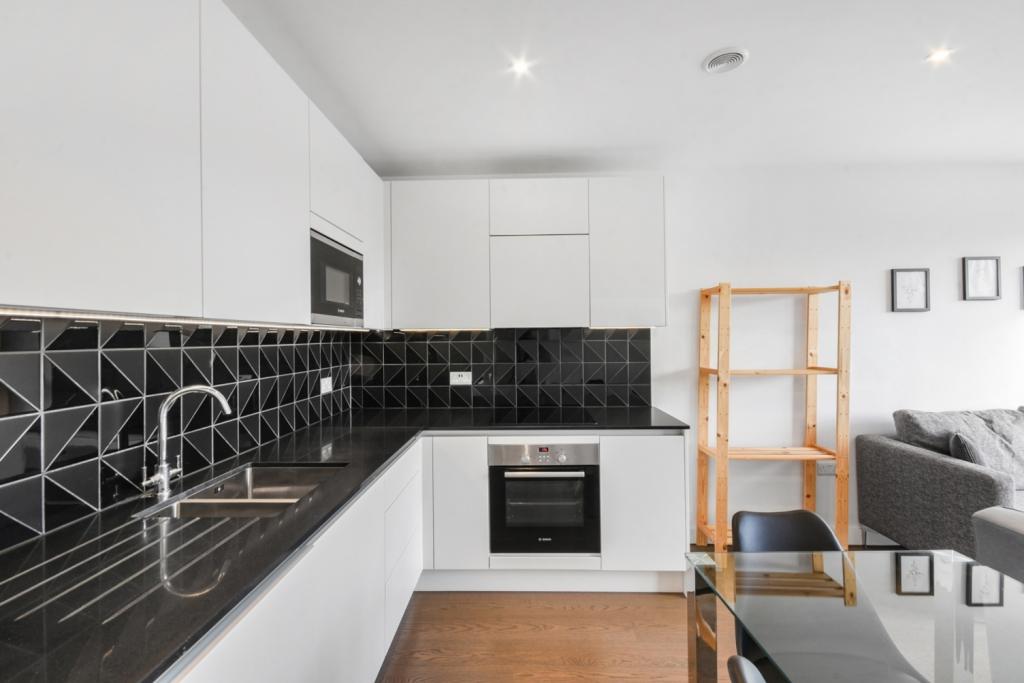 1 Bedroom Apartment for Sale – Walworth Road, Elephant & Castle, London, SE17