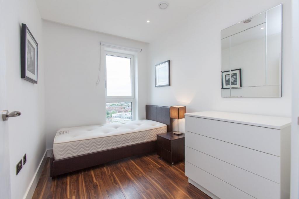 3 Bedroom Apartment for Sale – New Drum Street, Aldgate, London, E1 – £890,000