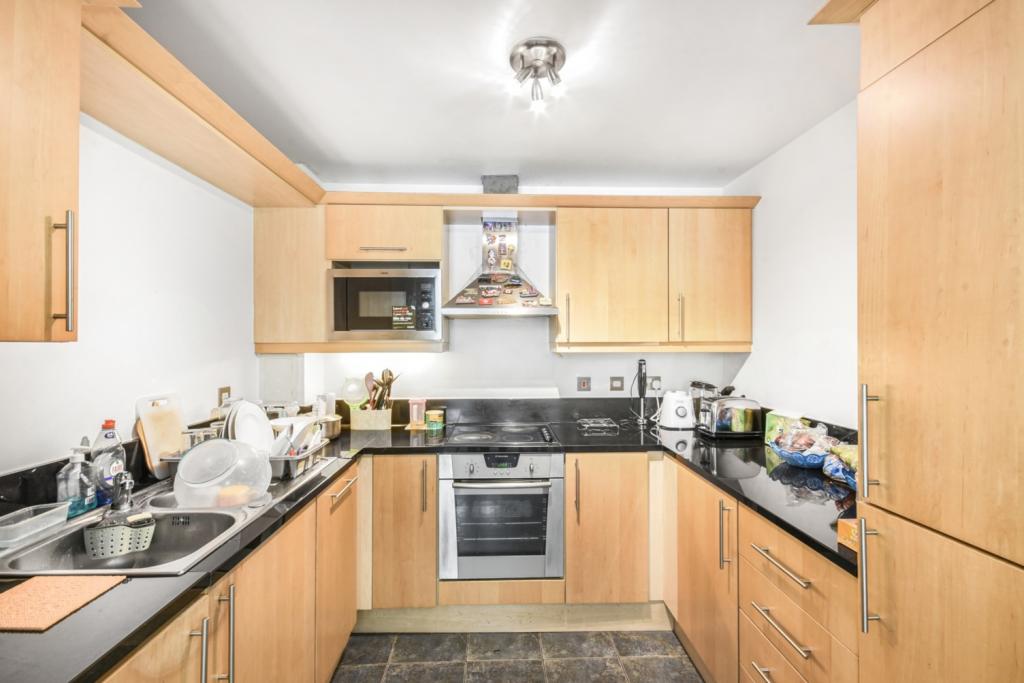 1 Bedroom Apartment for Sale – Cassilis Road, Canary Wharf, London, E14 – £345,000