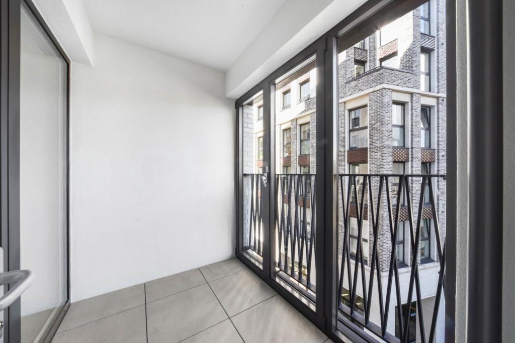 1 Bedroom Apartment for Sale – St Georges Circus, Blackfriars, London, SE1 – £525,000