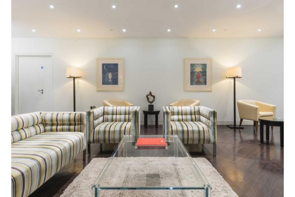 288 Bishopsgate – Prime Office Space for Lease – 23,448 sq ft – City Fringe