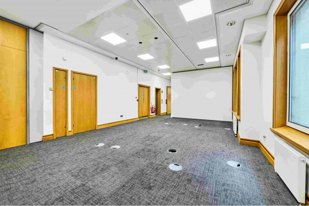 15-17 Throgmorton Avenue–Office Space for Lease–8,070 sq ft–City Core North,London