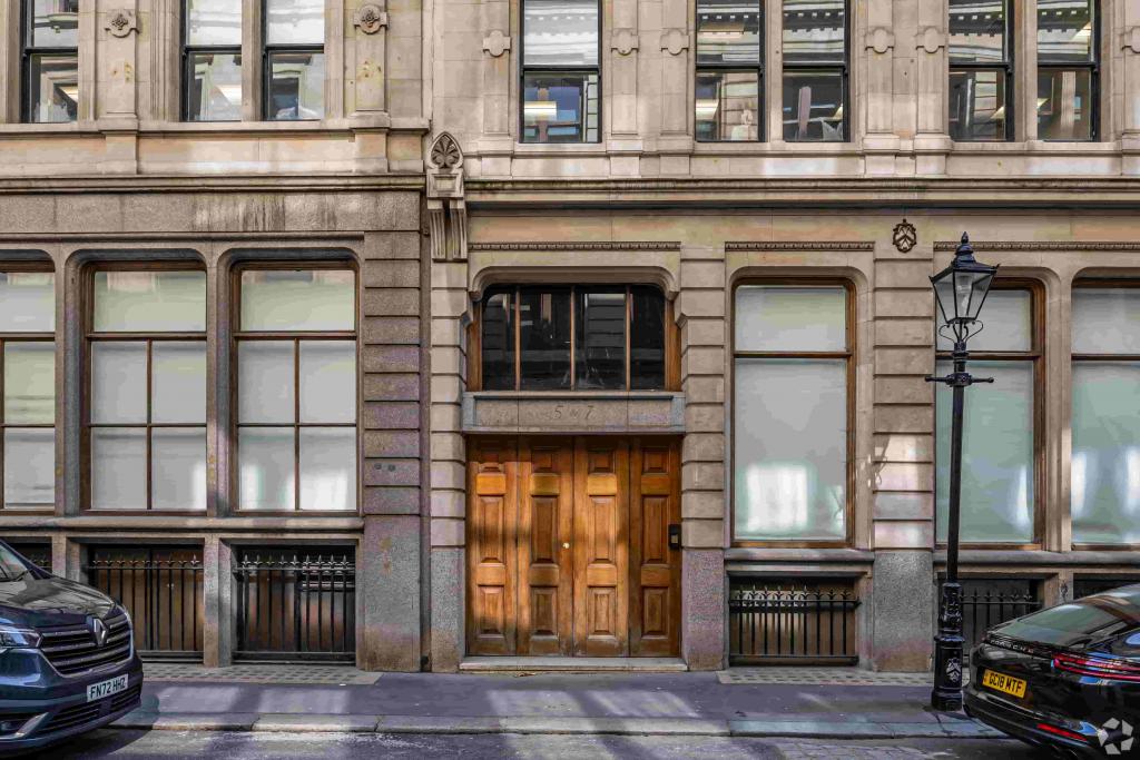 15-17 Throgmorton Avenue–Office Space for Lease–8,070 sq ft–City Core North,London