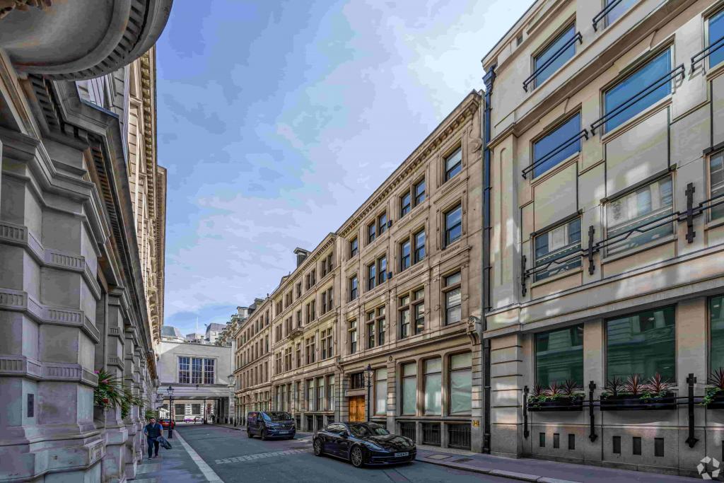 15-17 Throgmorton Avenue–Office Space for Lease–8,070 sq ft–City Core North,London