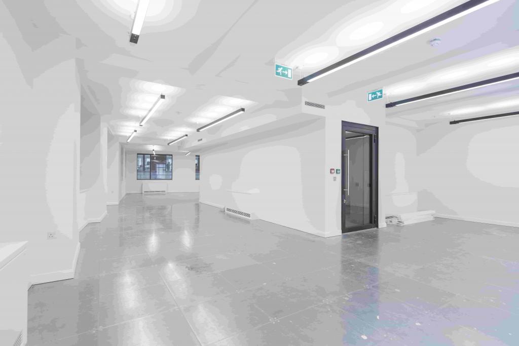 74 Coleman Street – Office Space for Lease – 1,284 sq ft – City Core North, London