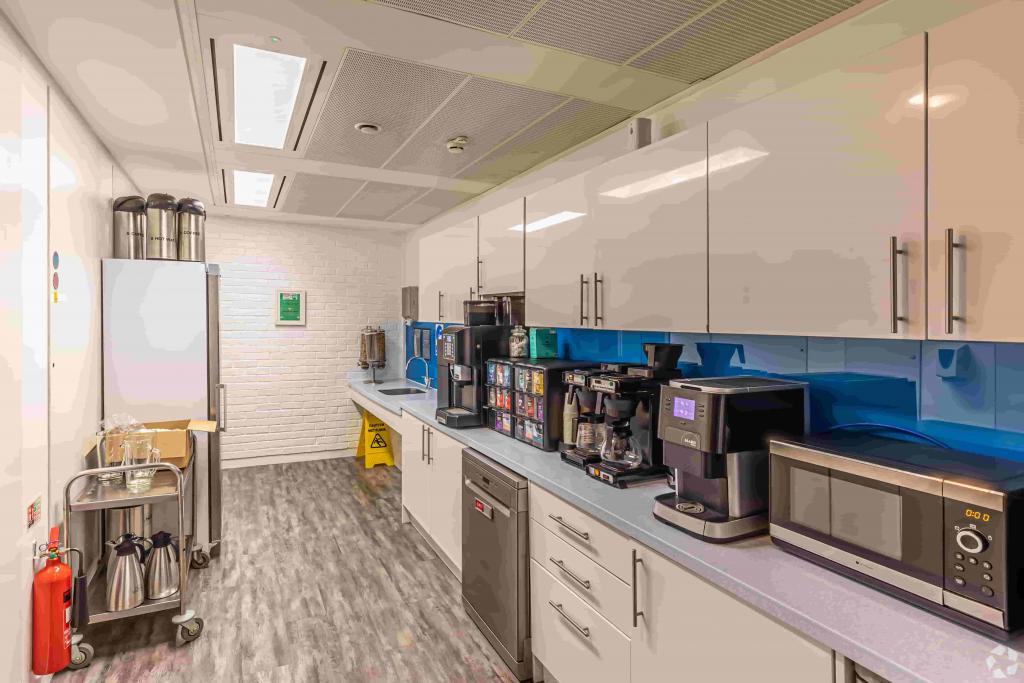 107 Cheapside – Office Space for Lease – City of London, EC2V 6DN