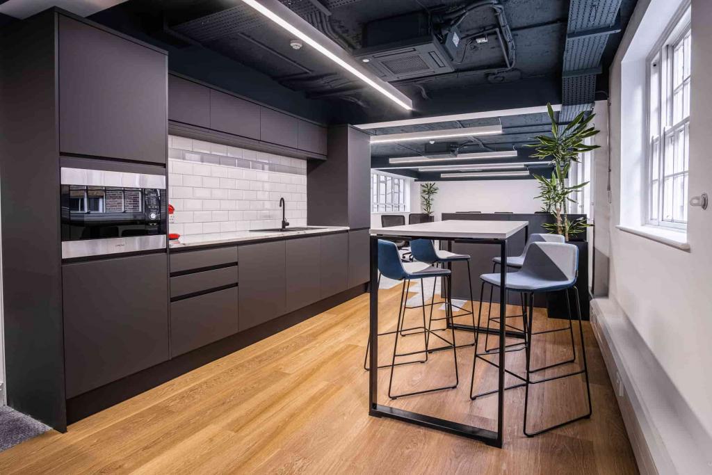 17-20 Ironmonger Ln – Office Space for Lease – City of London, EC2V 8EP