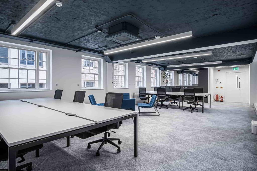 17-20 Ironmonger Ln – Office Space for Lease – City of London, EC2V 8EP