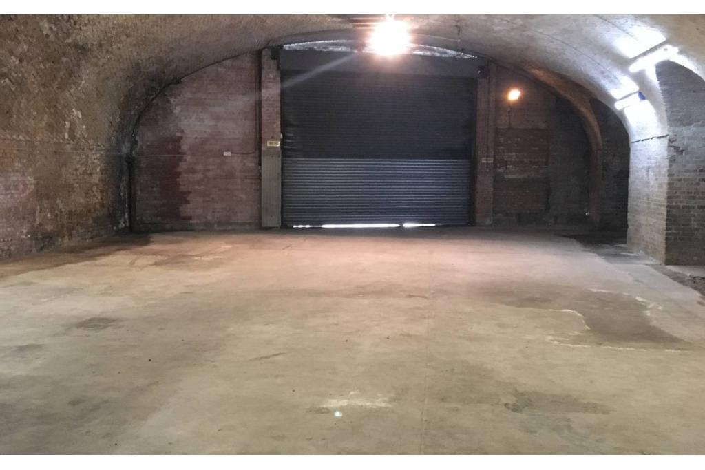 Arches 67-68 Vallance Road, Bethnal Green – Office/Industrial Space – 5,520 sq ft