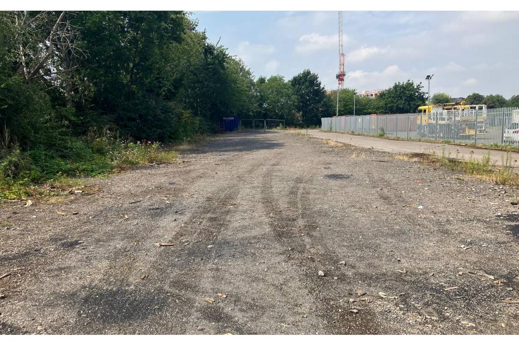 Kingsland Road/Silverthorne Lane – Open Storage Site – 16,000 sq ft – Bristol BS2 0QD