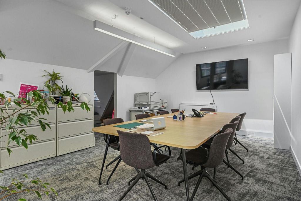 1-3 Gresham St – St Martins House – Office Space for Lease – City of London