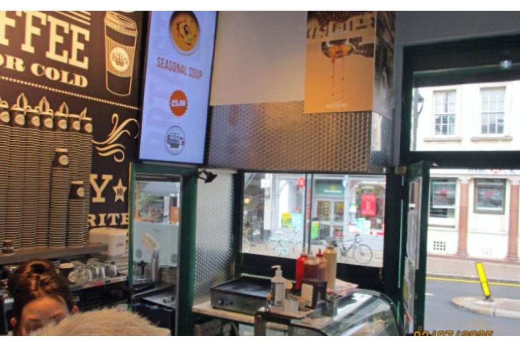 Unit 3 Station Approach, 88 Victoria Road – Retail Space for Lease – Surbiton, KT6 4NS