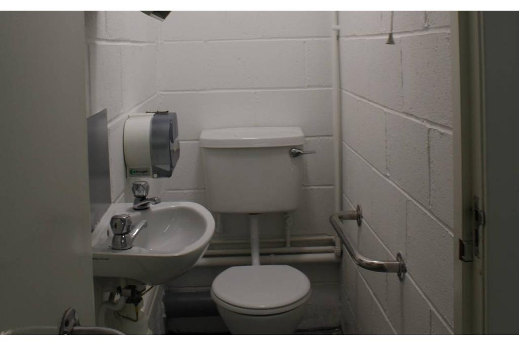 Unit 6, St Lukes Place – Light Industrial / Retail / Leisure / Warehouse Unit