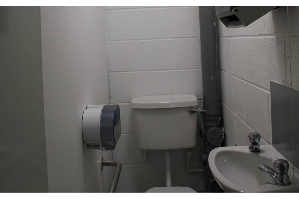 Unit 6, St Lukes Place – Light Industrial / Retail / Leisure / Warehouse Unit