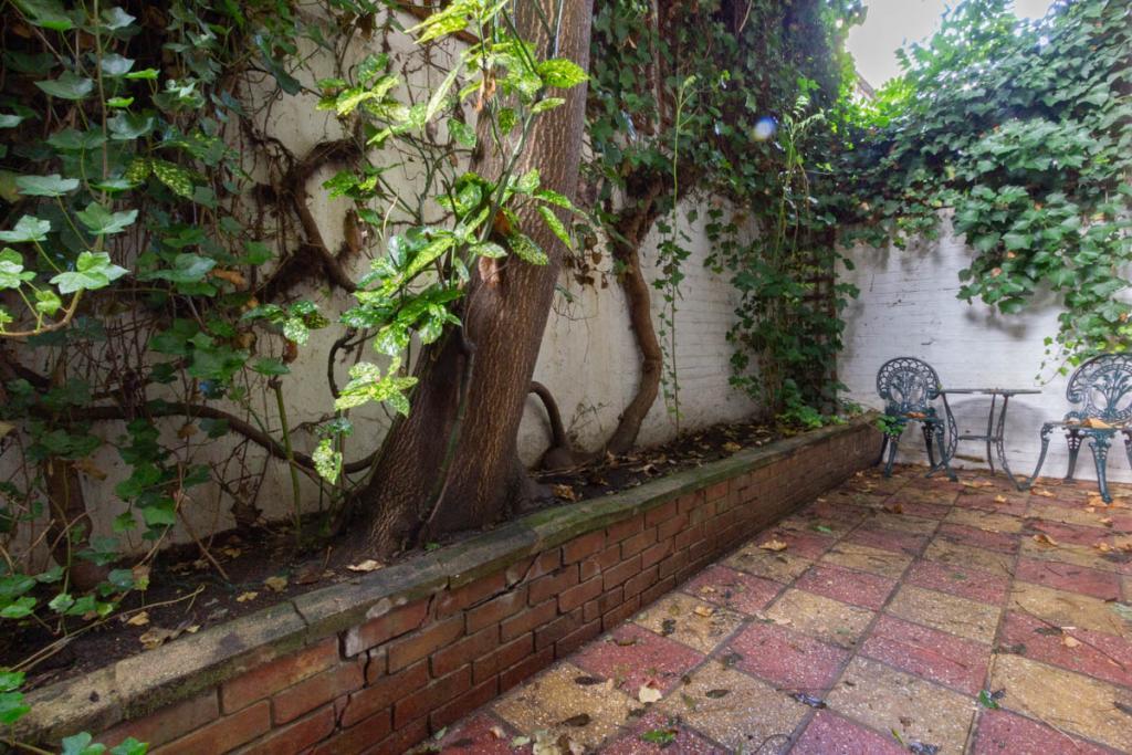 Modern Lower-Ground Studio Apartment – Flat 01, Gloucester Street, Pimlico SW1V 2DB