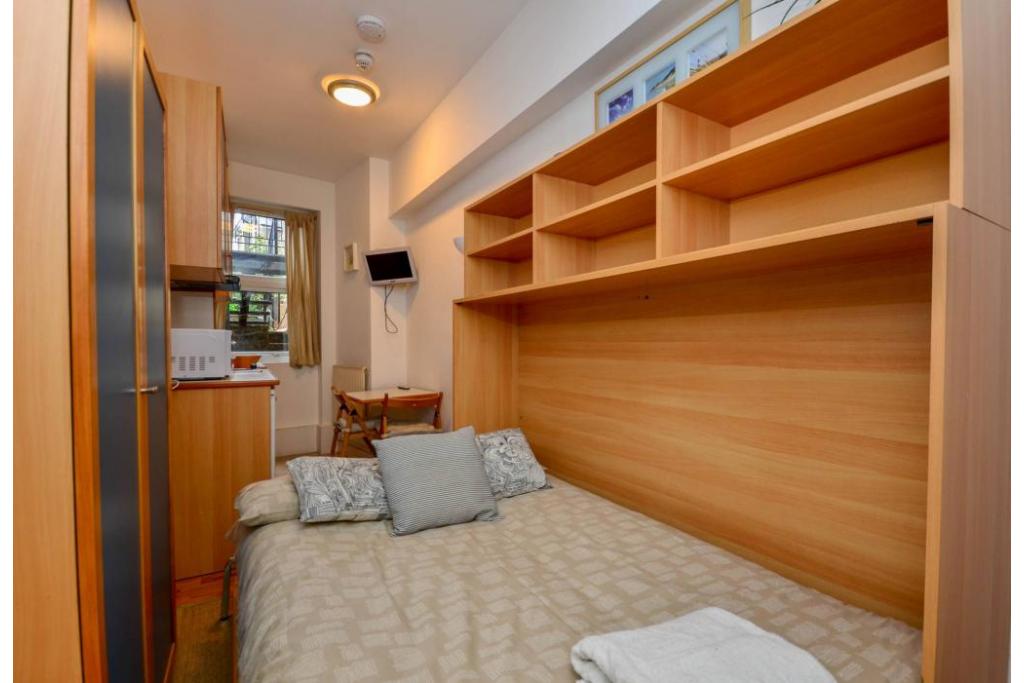 Compact Studio Flat – Flat 39, West Cromwell Road, Earls Court SW5 9QL