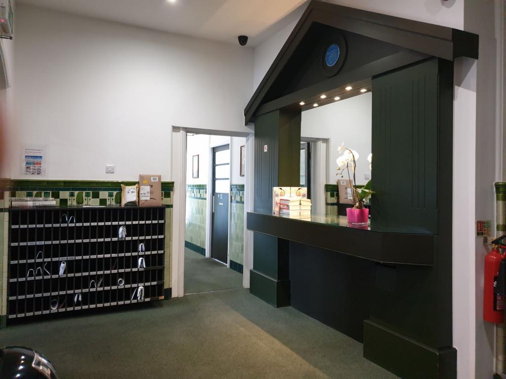 Modern Single Studio – Flat 402, Fulham Palace Road, Fulham W6 9HH