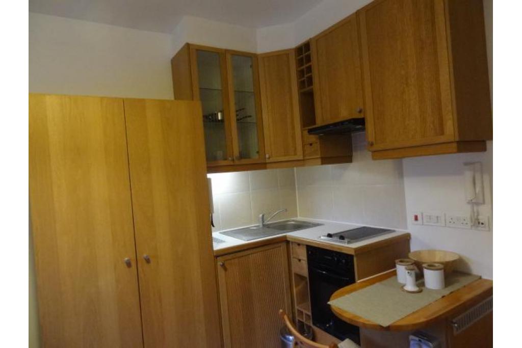 Studio Apartment – Flat 14, Finchley Road, Hampstead NW3 7AJ