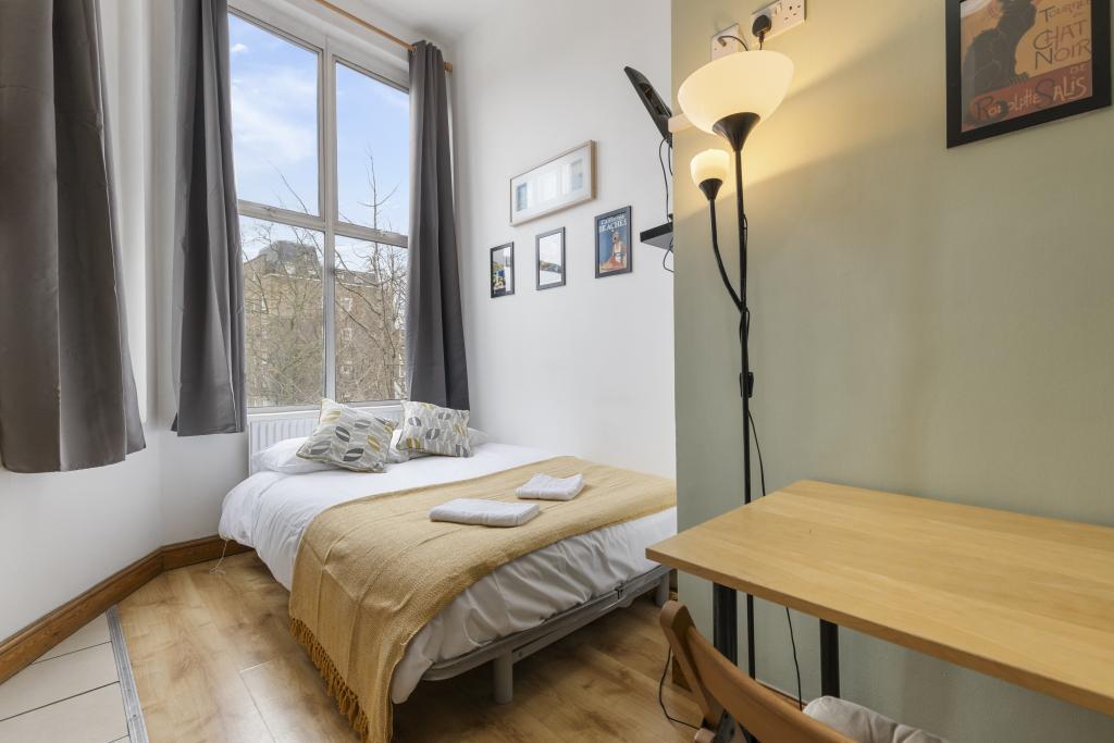 Self-Contained Studio Flat – Flat 05, West Cromwell Road, Earls Court SW5 9QL