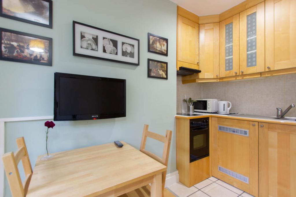 Modern Studio – Flat 16, Claverton Street, Pimlico SW1V 3AX