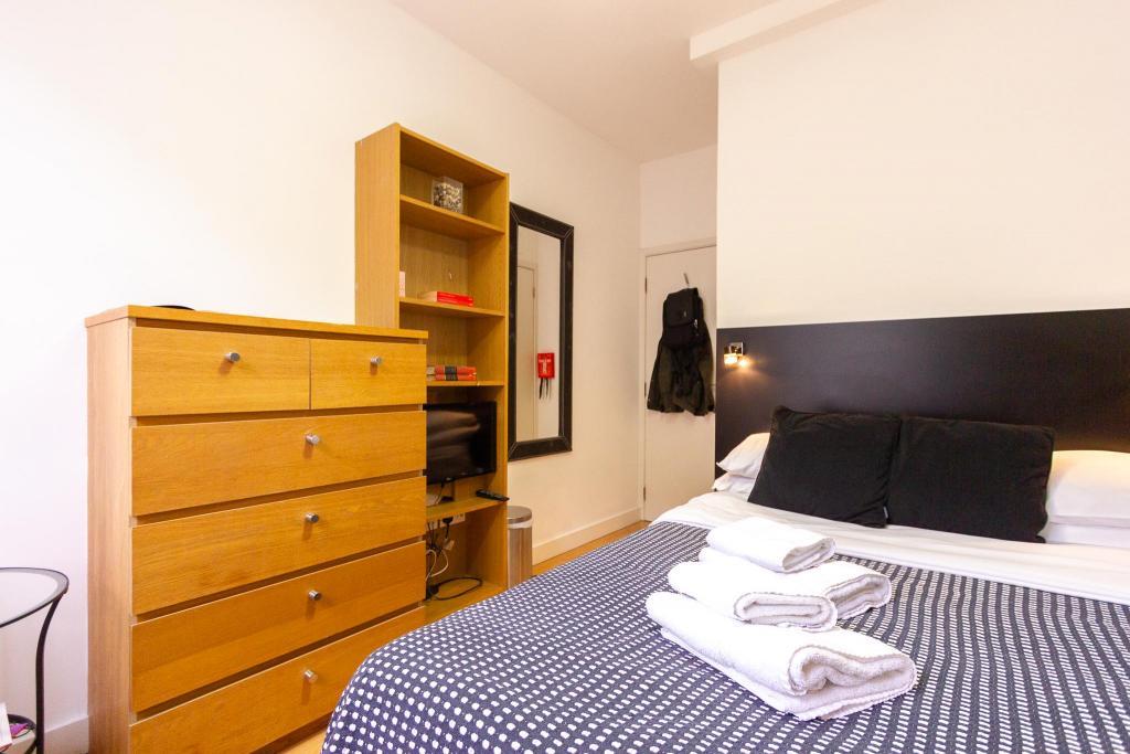 Modern Single Studio – Flat 215, North Gower Street, Euston NW1 2LY