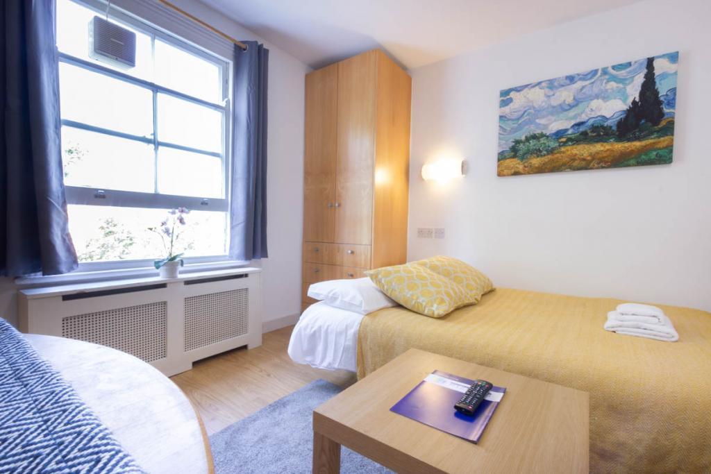 Modern Self-Contained Studio – Flat 20, Penywern Road, Earls Court SW5 9SX
