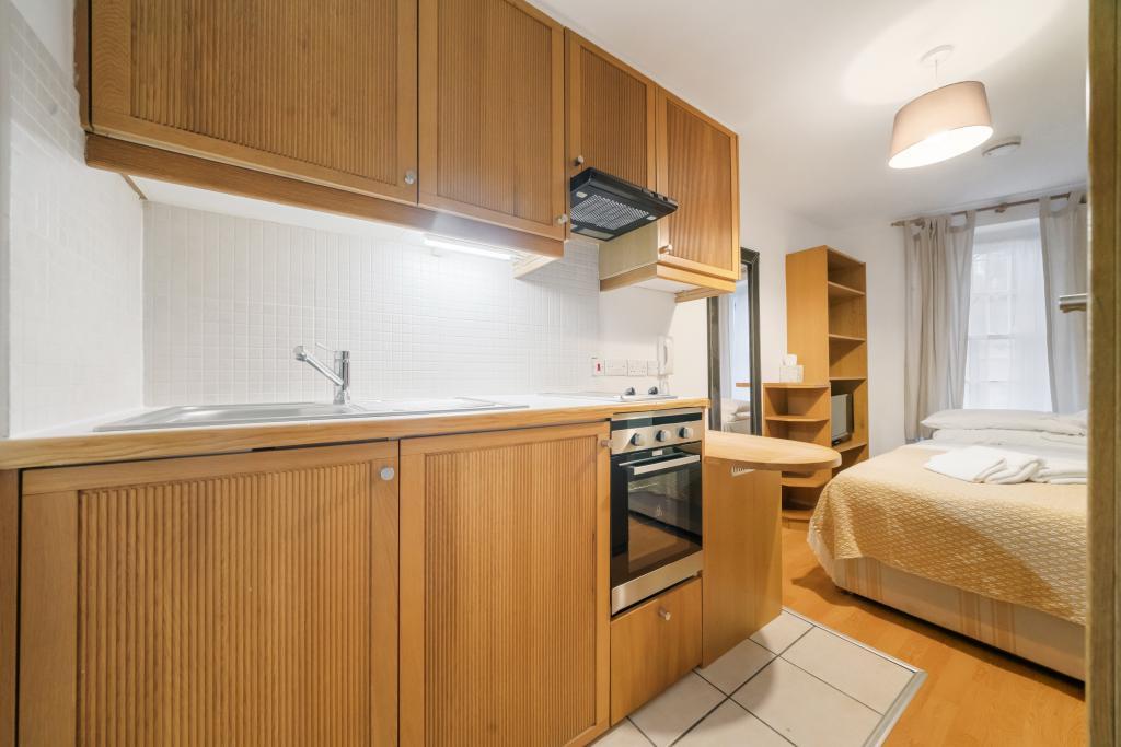 Modern Studio Apartment – Flat 01, Cartwright Gardens, Bloomsbury WC1H 9EH