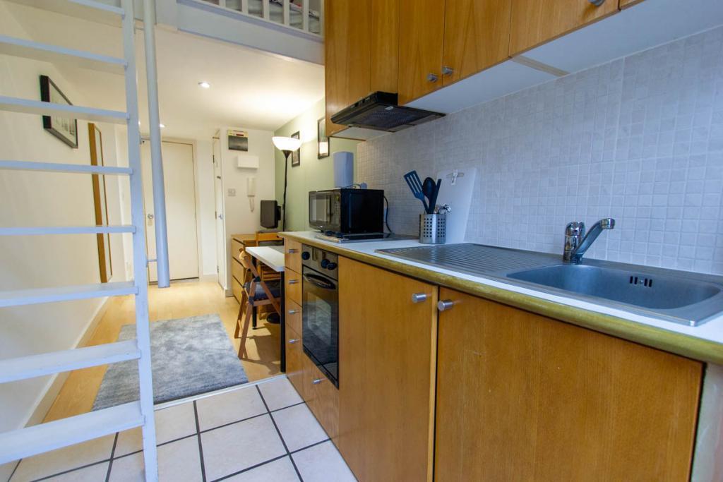Modern Self-Contained Studio – Flat 11, Penywern Road, Earls Court SW5 9SX