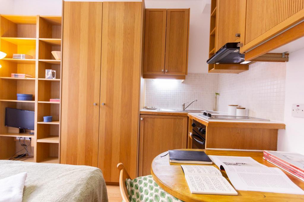 Modern Studio Flat – Flat 306, North Gower Street, Euston NW1 2LY