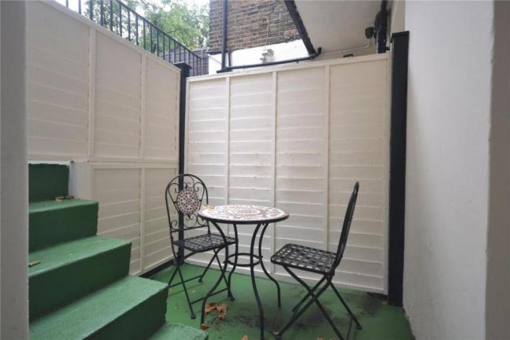 Recently Refurbished Studio Flat – Flat B, Penywern Road, Earls Court