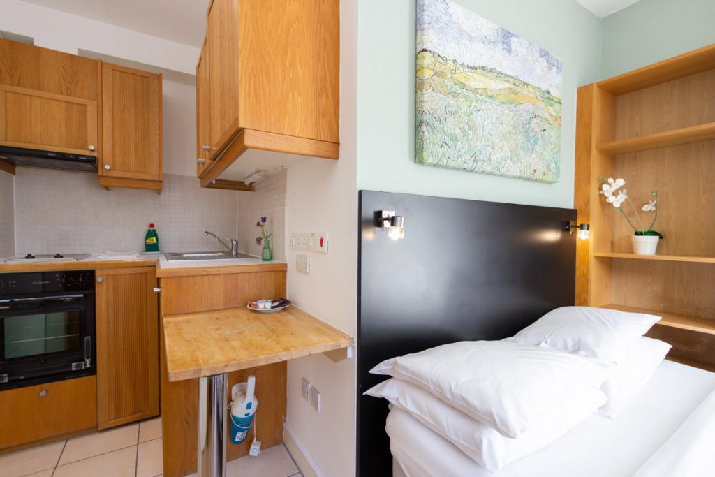 Recently Refurbished Studio Apartment – Flat 402, North Gower Street, Euston