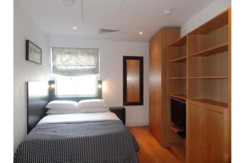 Modern Studio Apartment – Flat 23, Cartwright Gardens, Bloomsbury WC1H 9EH