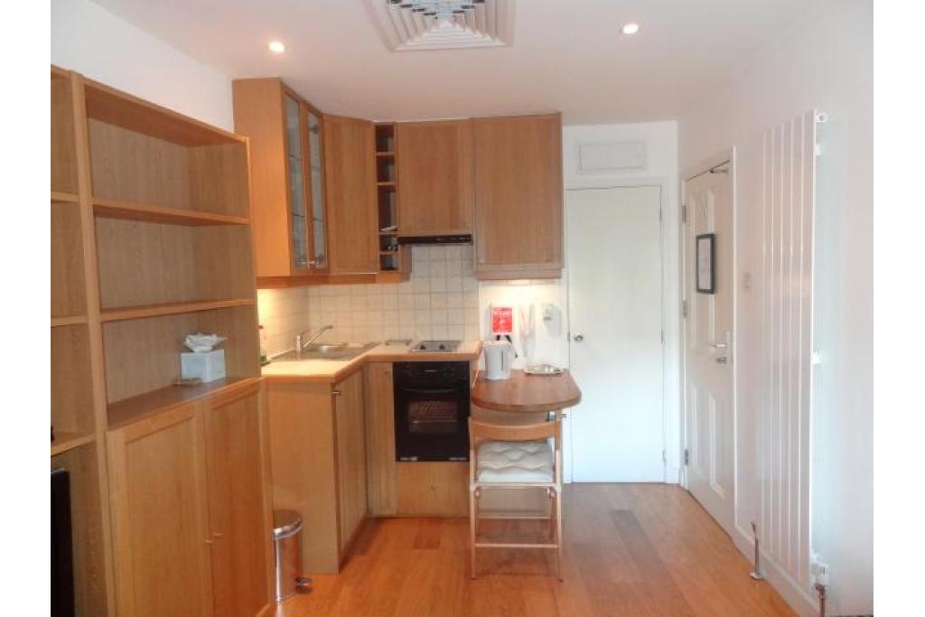 Modern Studio Apartment – Flat 23, Cartwright Gardens, Bloomsbury WC1H 9EH