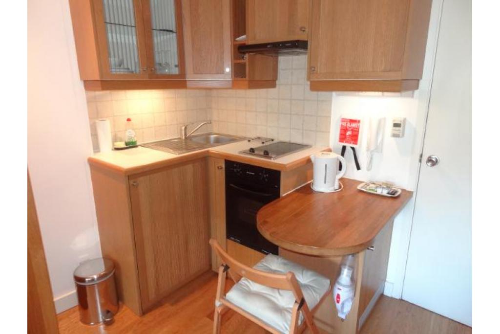 Modern Studio Apartment – Flat 23, Cartwright Gardens, Bloomsbury WC1H 9EH