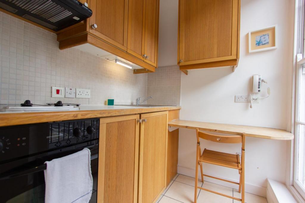 Modern Studio Apartment – Flat 304, North Gower Street, Euston NW1 2LY