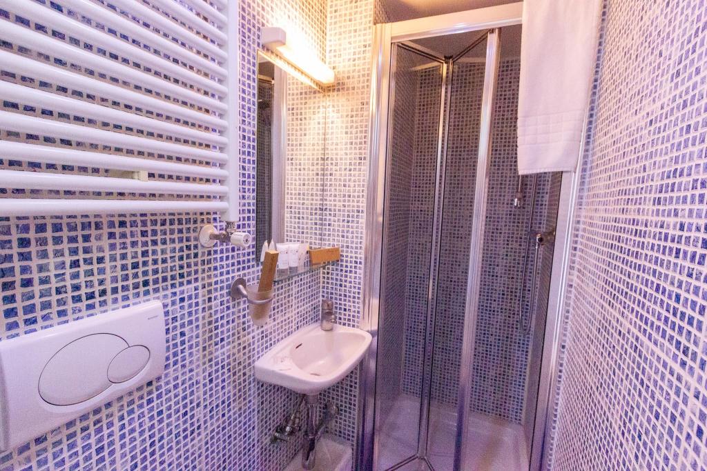 Modern Studio Flat – Flat 307, North Gower Street, Euston NW1 2LY